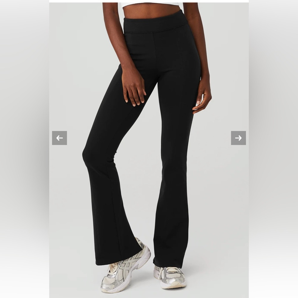 NWT Alo Airbrush High-Waist Kick Back Flutter Legging Small